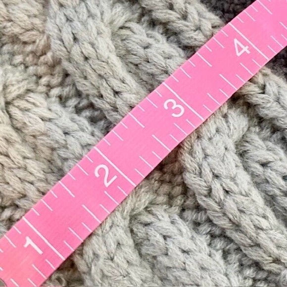 Ugg Australia Small Dog Gray Cable Knit Pom Warm Luxe Soft Designer Logo Scarf - Picture 12 of 12